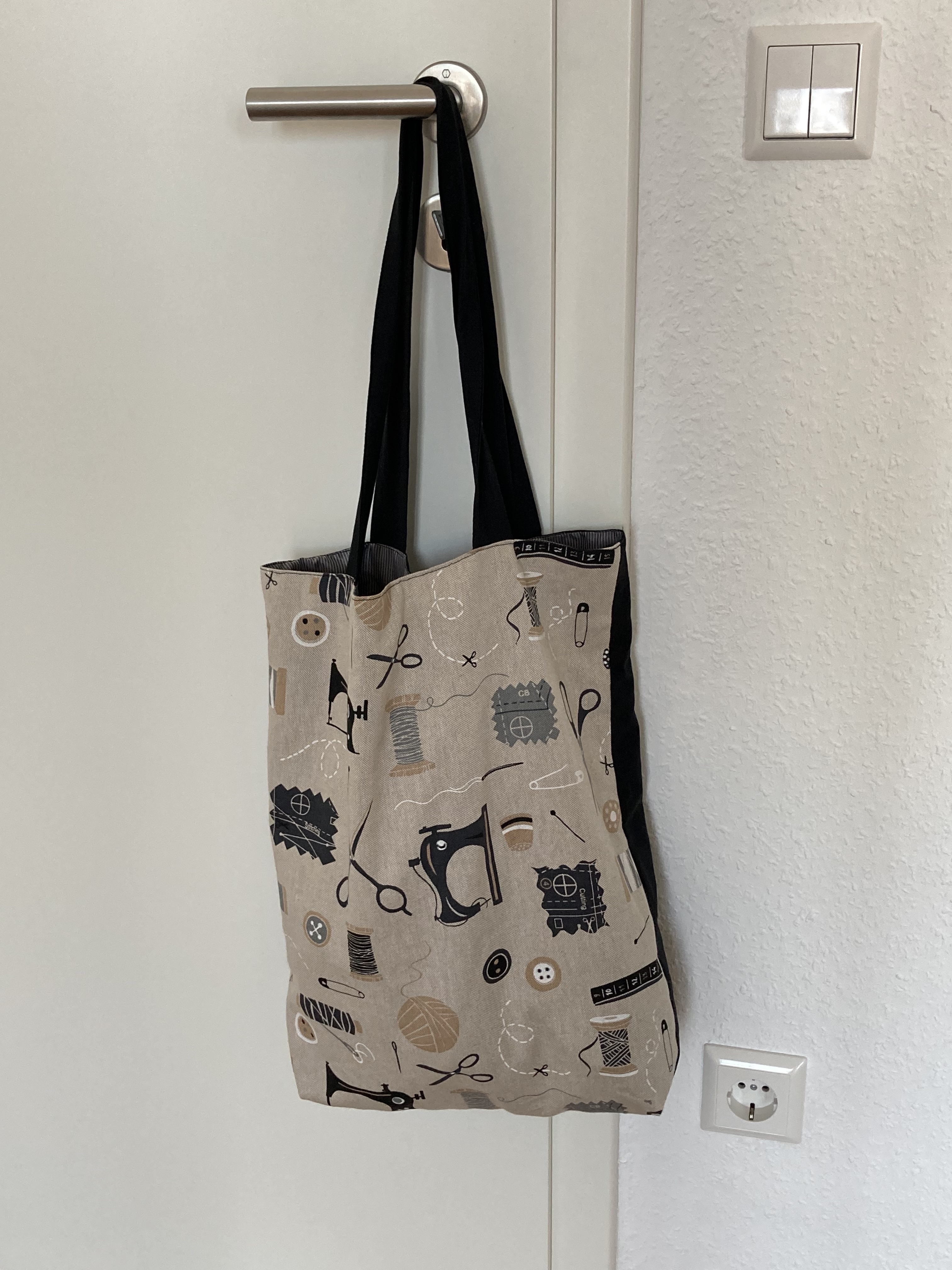 Shopping bag, technique: sewing